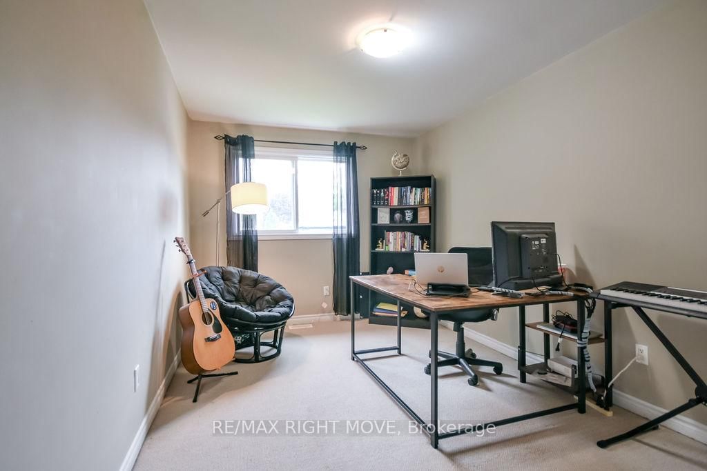 12 LANKIN Boulevard • #31 • Orillia, ON photo 34
