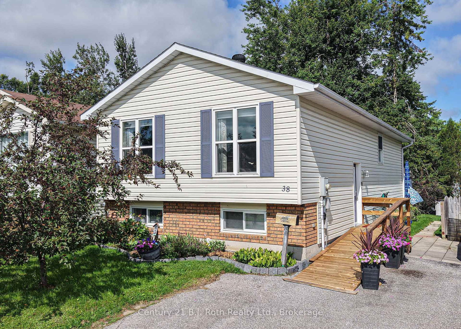 38 Louise Lane • Orillia, ON photo 40