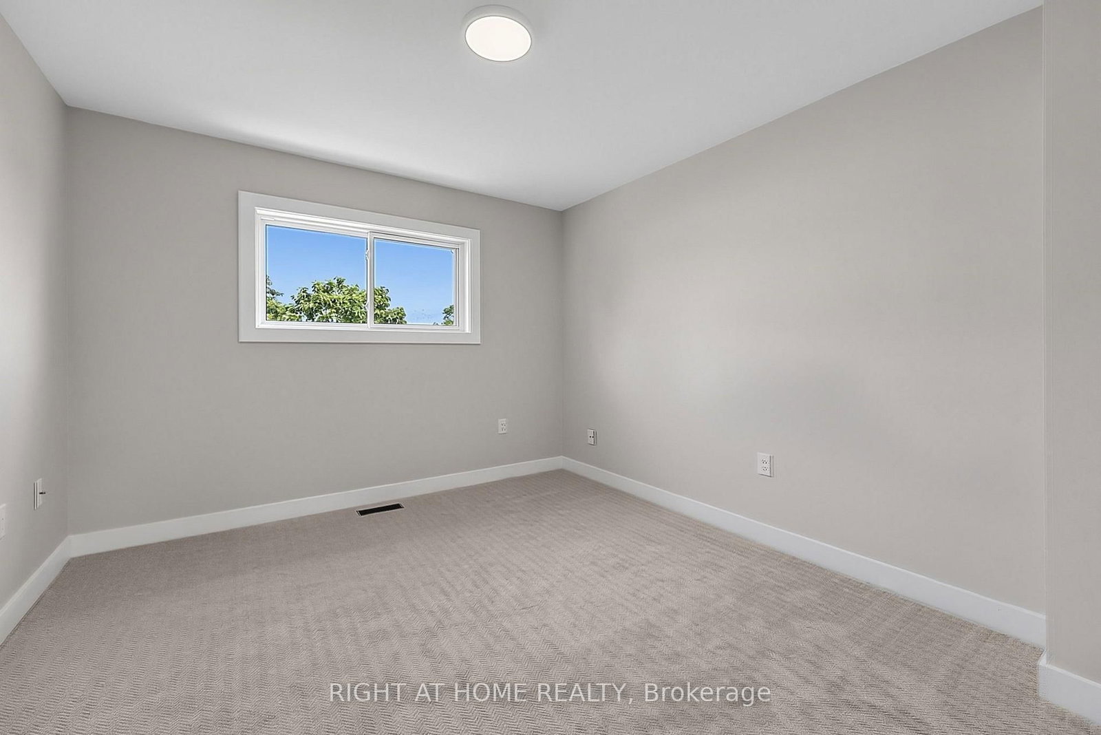 6 Ward Drive • Barrie, ON photo 12