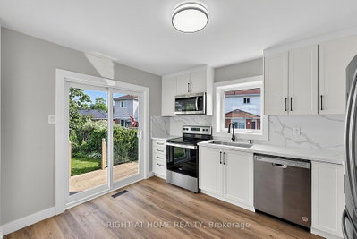 6 Ward Drive • Barrie, ON photo 8