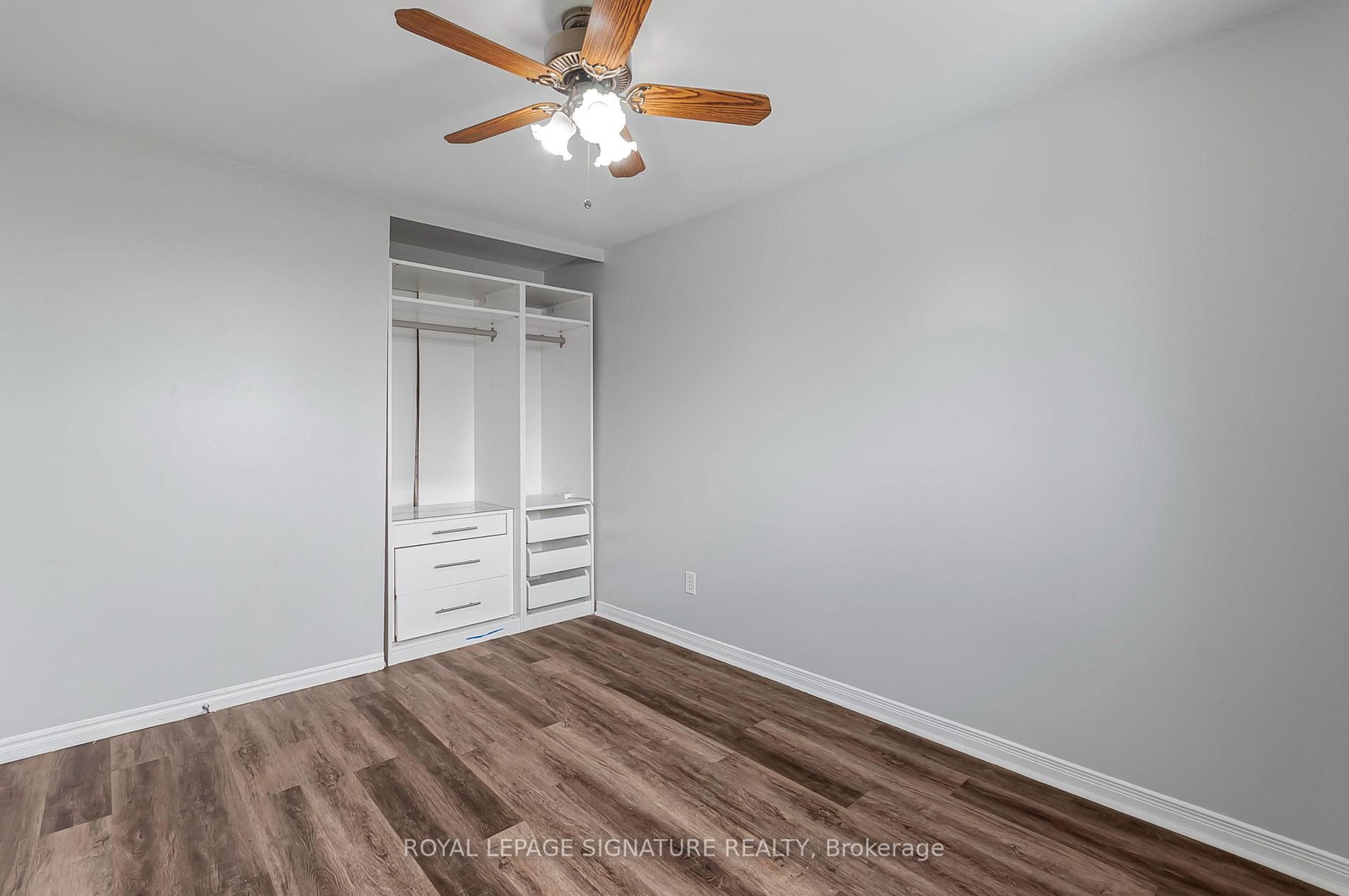 27 DAPHNE Crescent • Barrie, ON photo 15