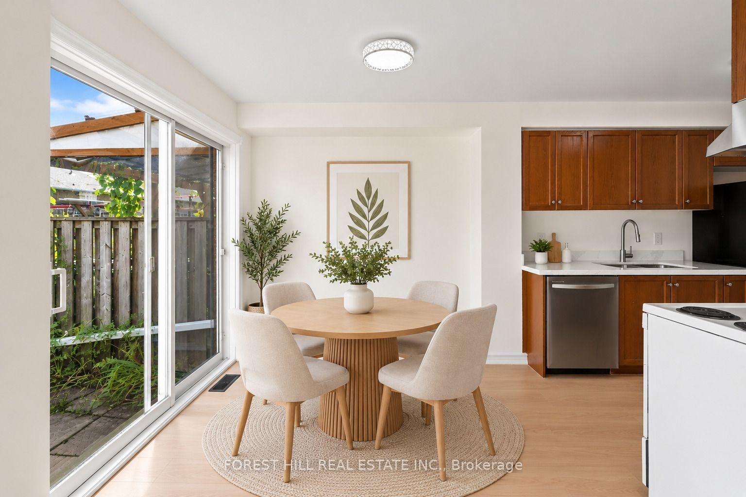 57 Michael Crescent • Barrie, ON photo 5