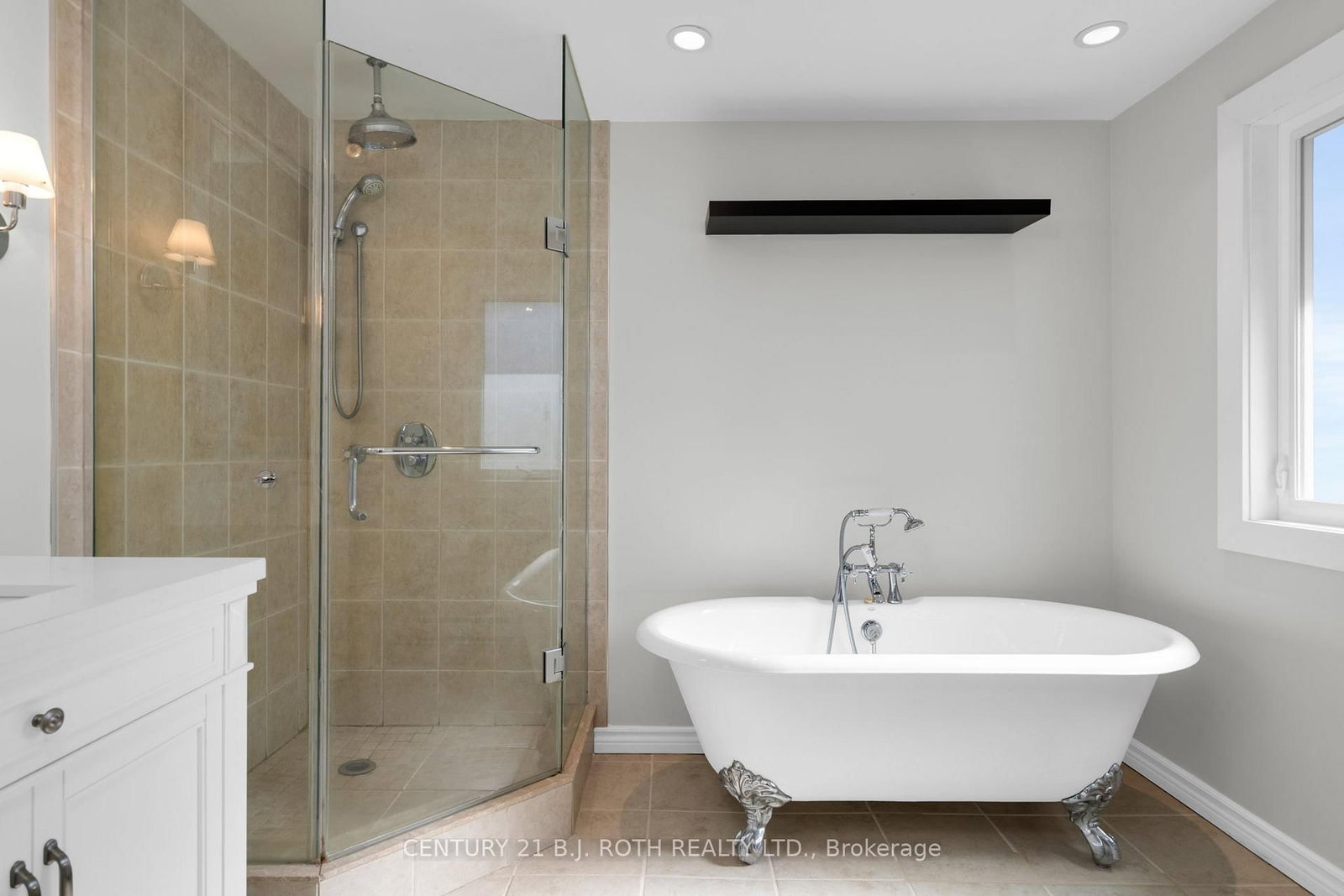 49 Lakeshore Road E • Oro-Medonte, ON photo 20
