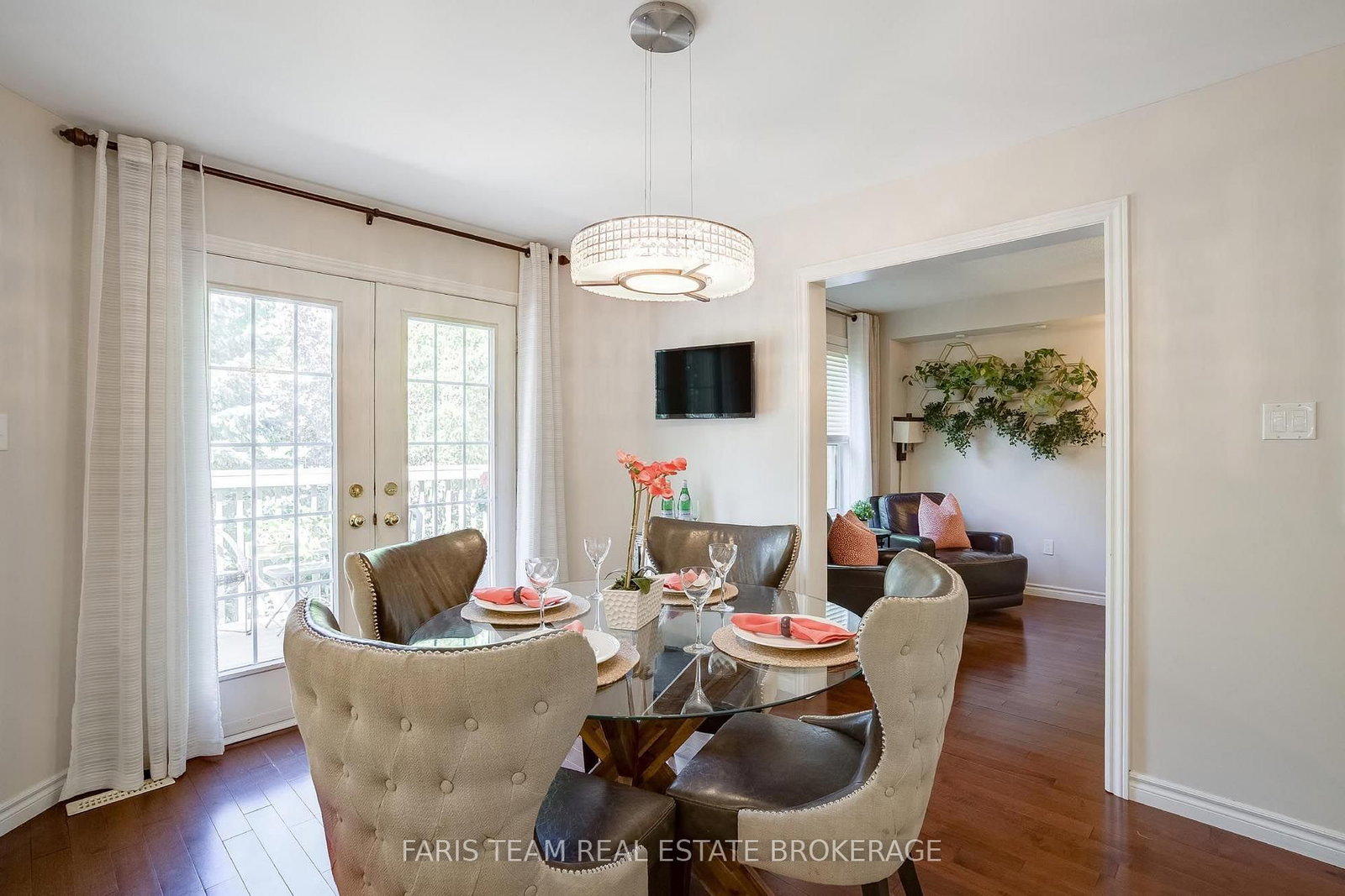 46 Bell Street • Barrie, ON photo 10