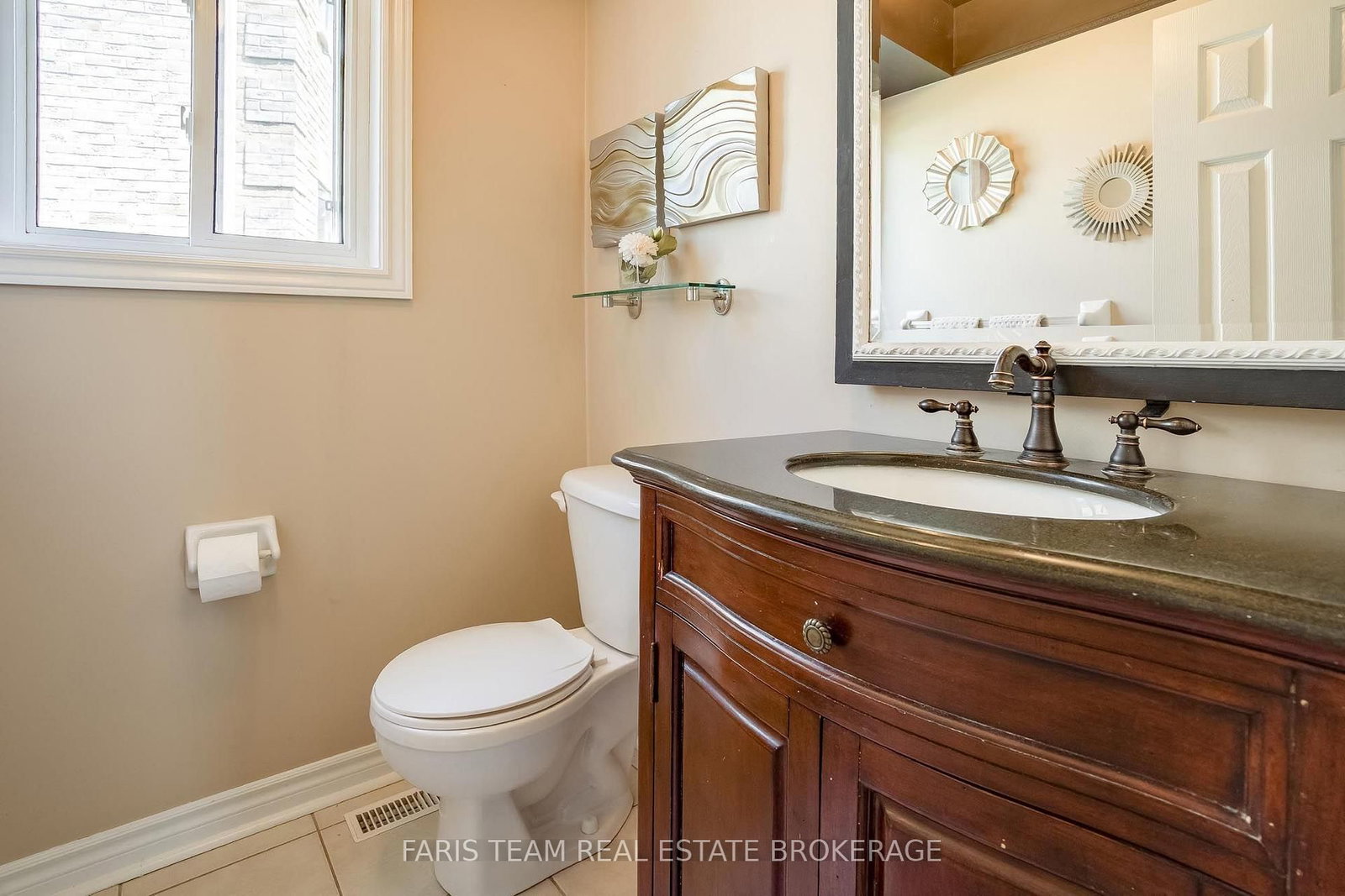 46 Bell Street • Barrie, ON photo 17