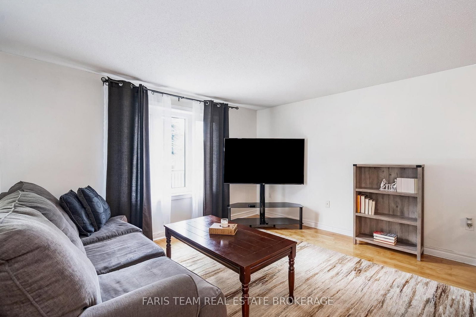 24 Laurie Crescent • Barrie, ON photo 14
