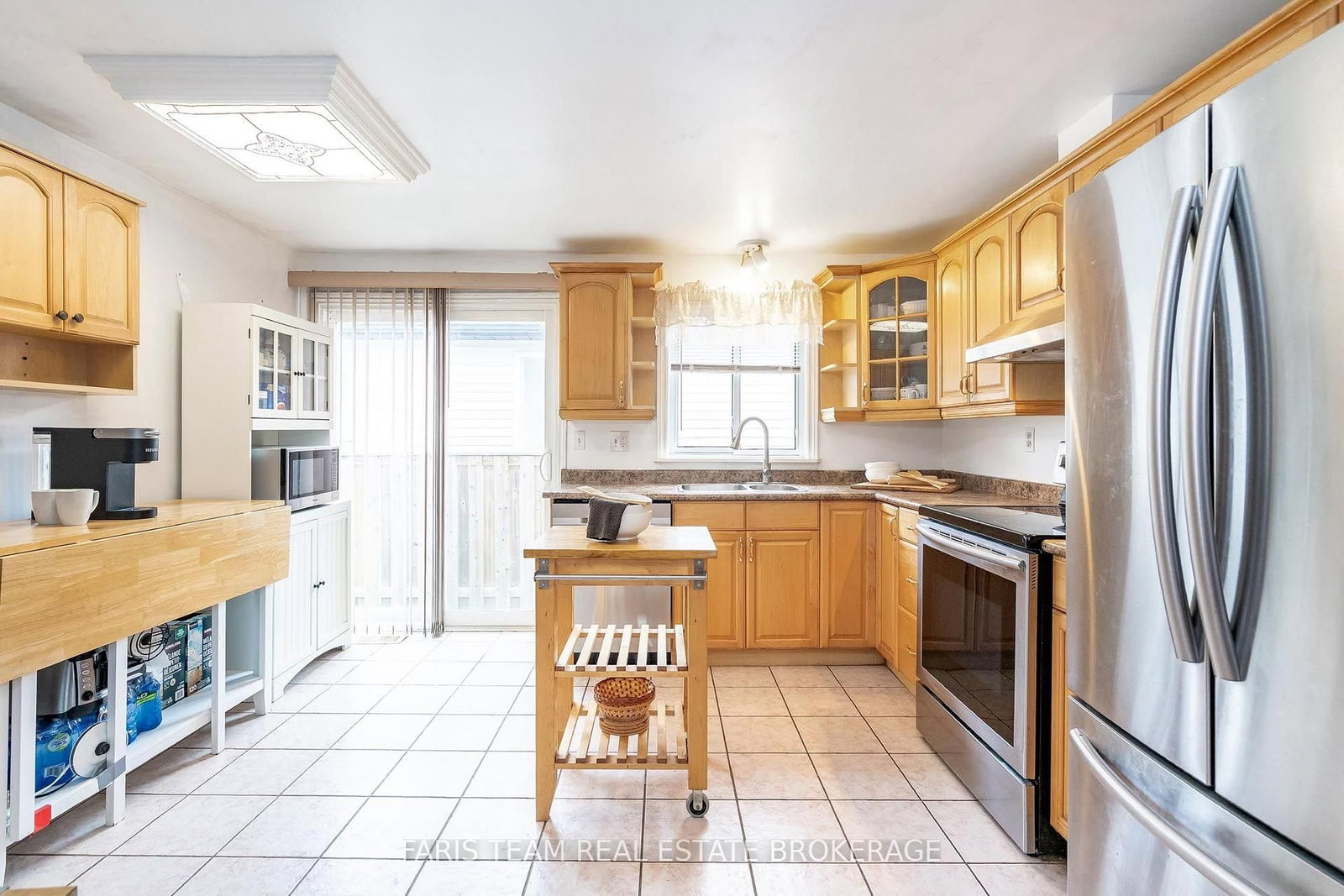 24 Laurie Crescent • Barrie, ON photo 5