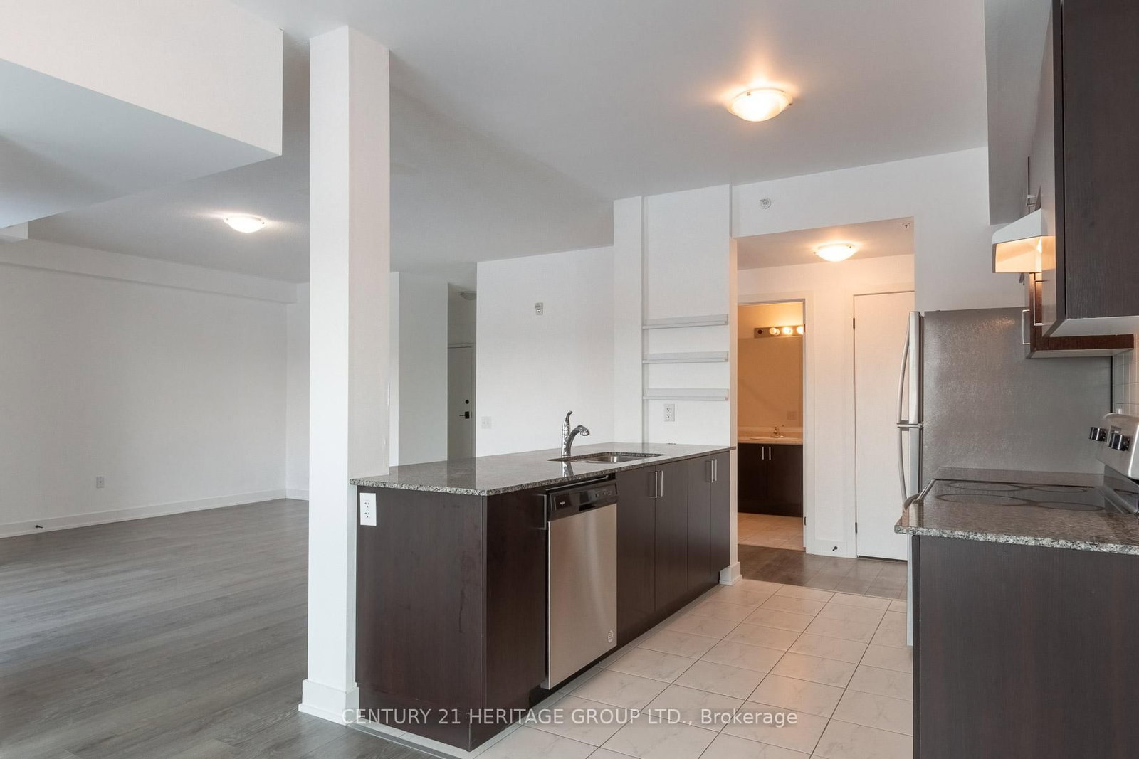 10 Culinary Lane • #201 • Barrie, ON photo 10
