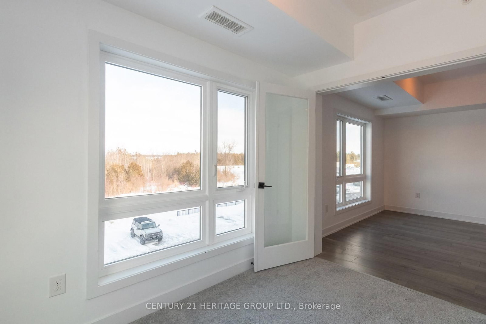10 Culinary Lane • #201 • Barrie, ON photo 15