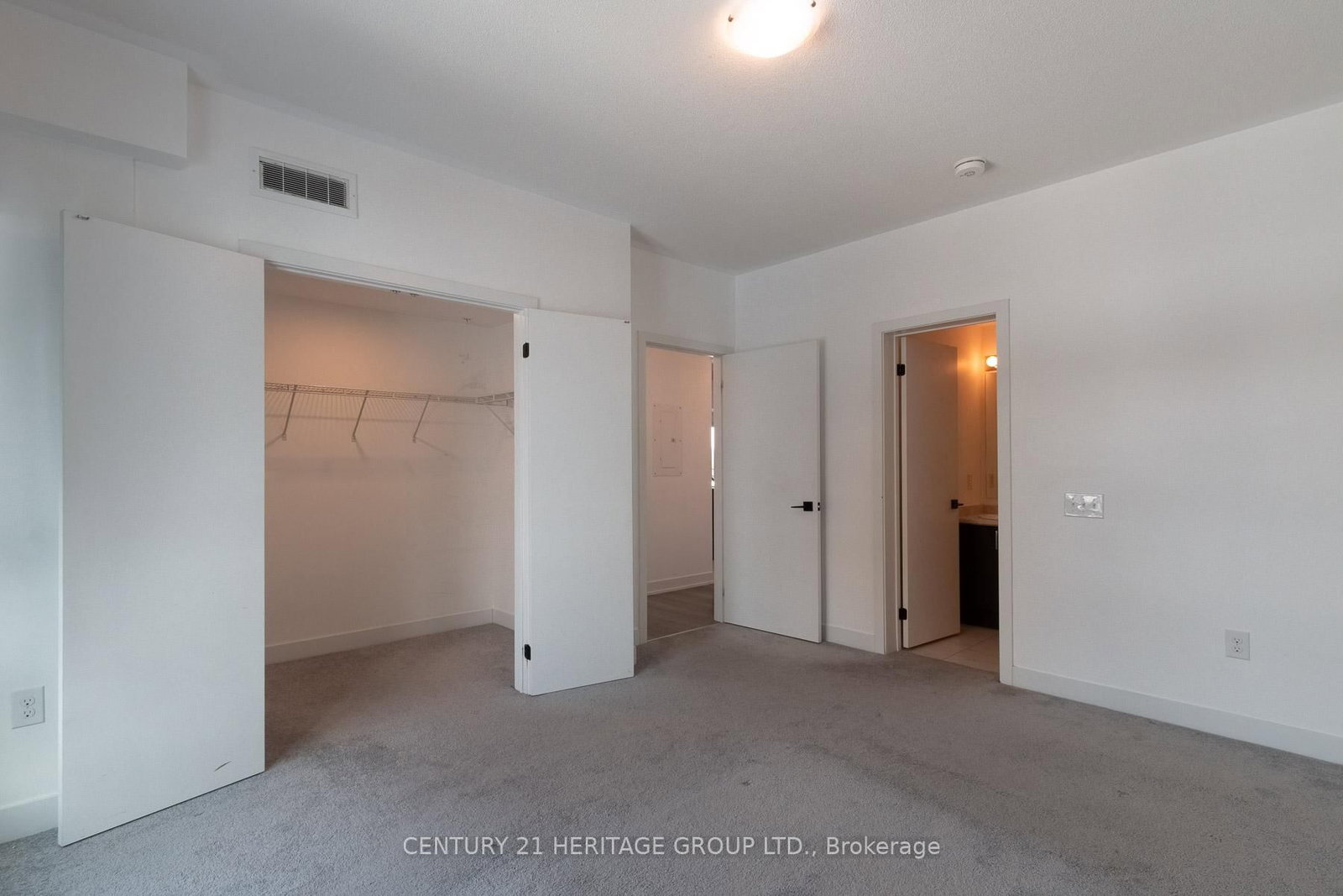 10 Culinary Lane • #201 • Barrie, ON photo 20