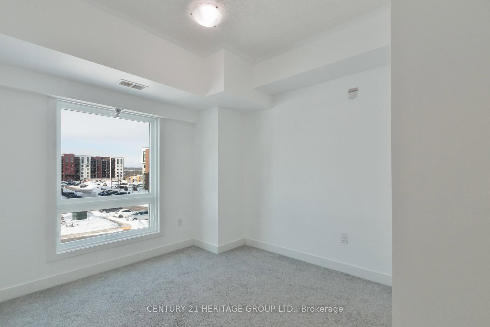 10 Culinary Lane • #201 • Barrie, ON photo 23