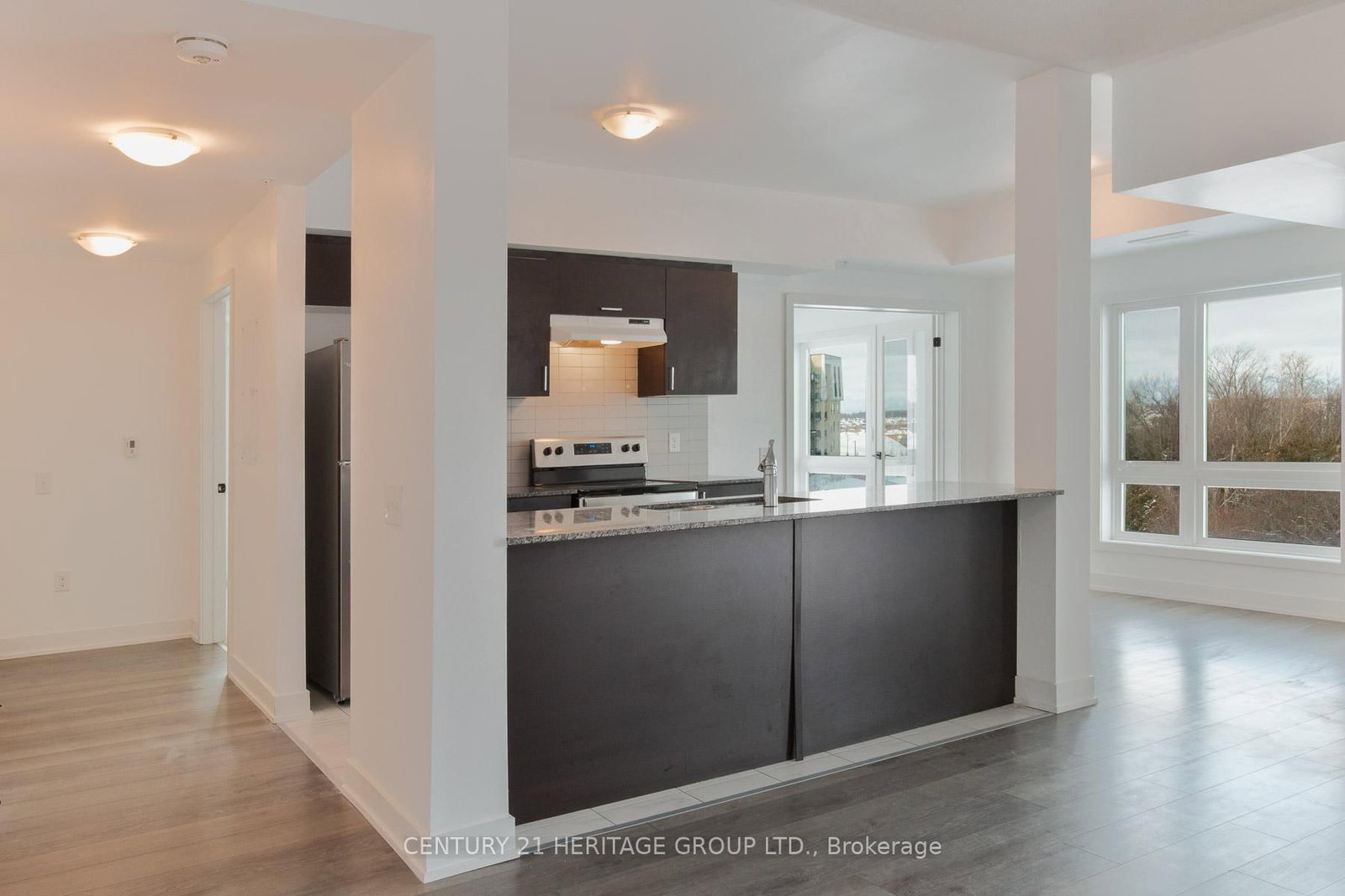 10 Culinary Lane • #201 • Barrie, ON photo 6