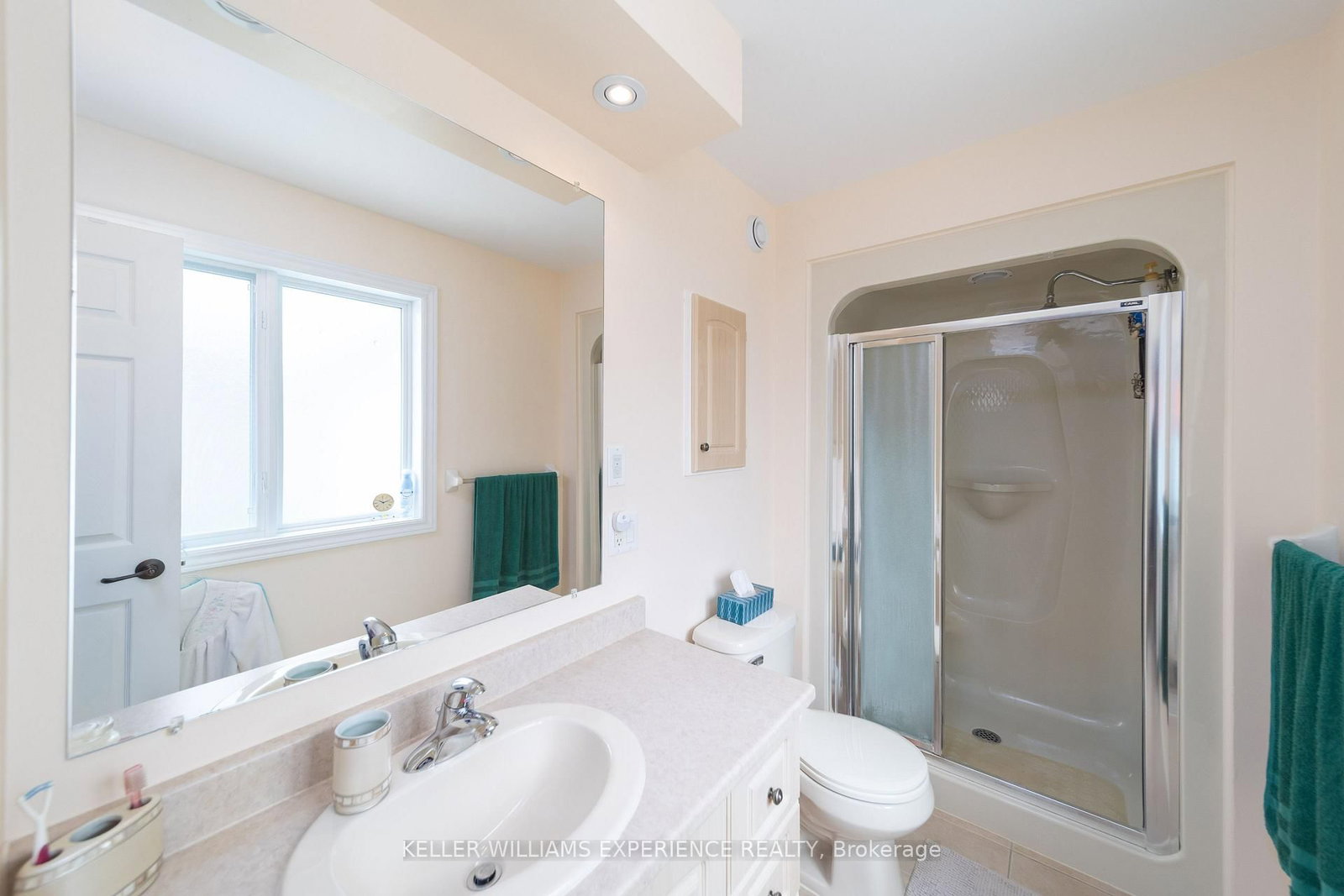 6 Virginia Avenue • Wasaga Beach, ON photo 15