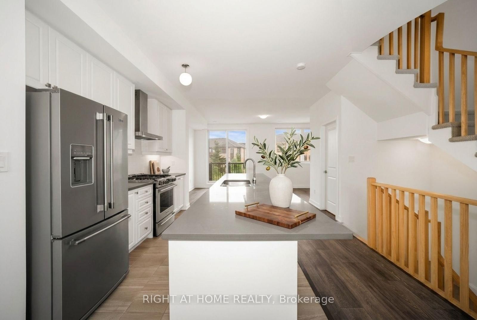 6 Blue Forest Crescent • Barrie, ON photo 14