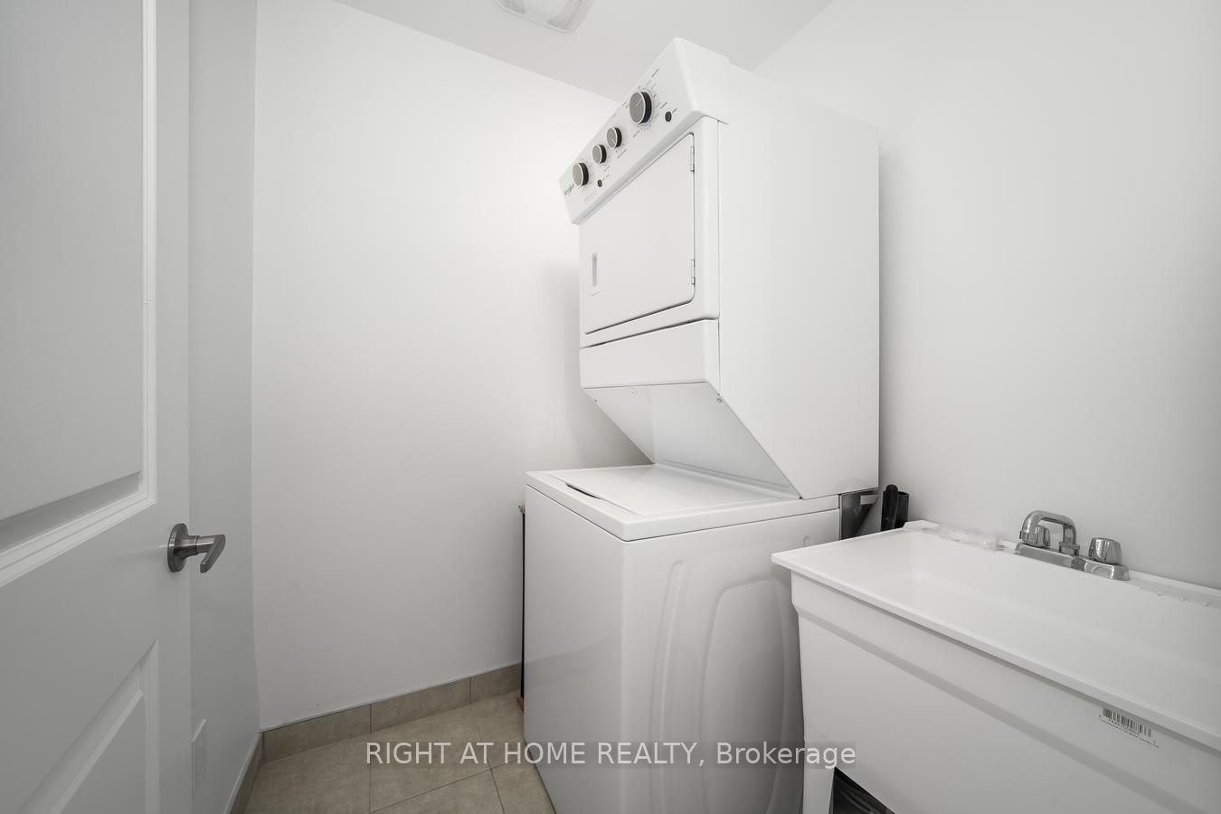 6 Blue Forest Crescent • Barrie, ON photo 32