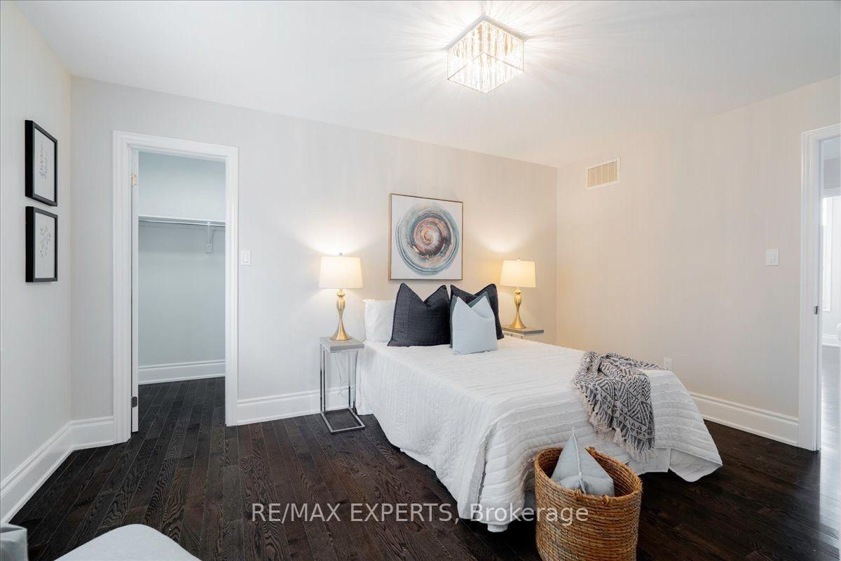 22 Travers Gate • Springwater, ON photo 23