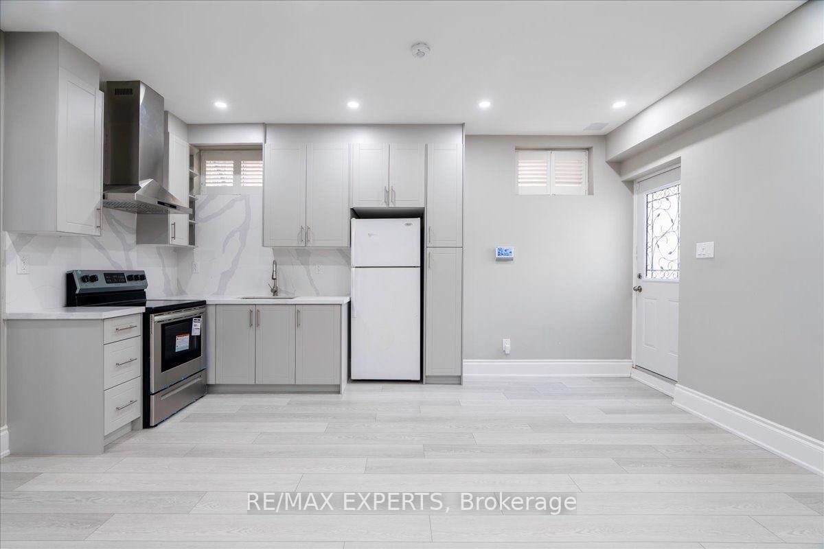 22 Travers Gate • Springwater, ON photo 35