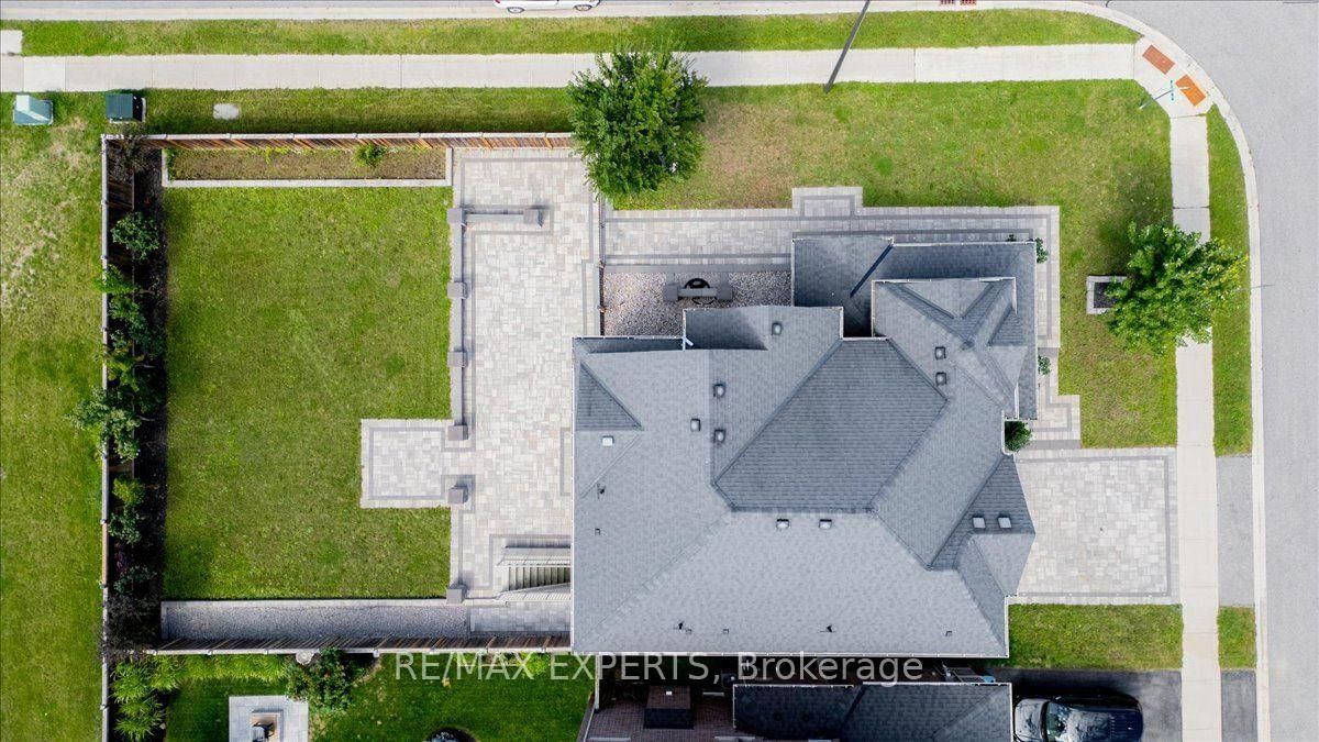 22 Travers Gate • Springwater, ON photo 48
