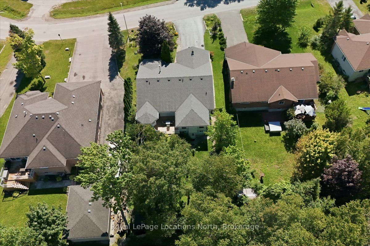 6 Royal Beech Drive • Wasaga Beach, ON photo 34