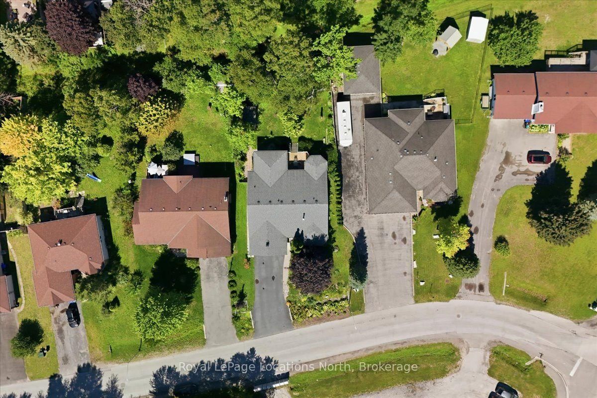 6 Royal Beech Drive • Wasaga Beach, ON photo 35