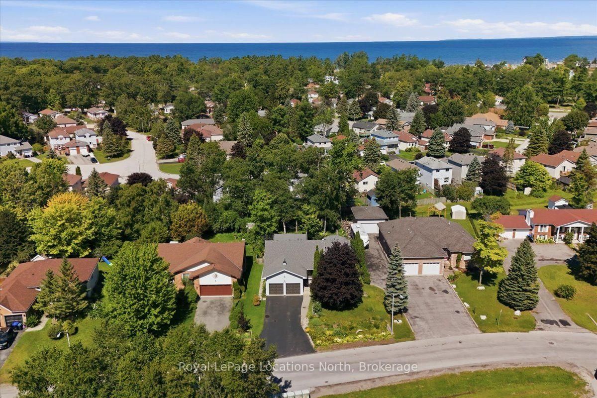6 Royal Beech Drive • Wasaga Beach, ON photo 37