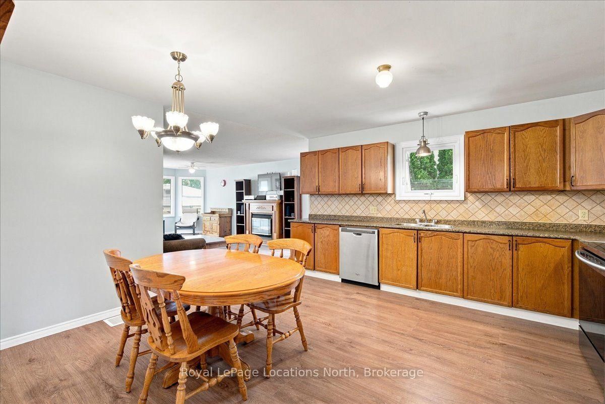 6 Royal Beech Drive • Wasaga Beach, ON photo 6