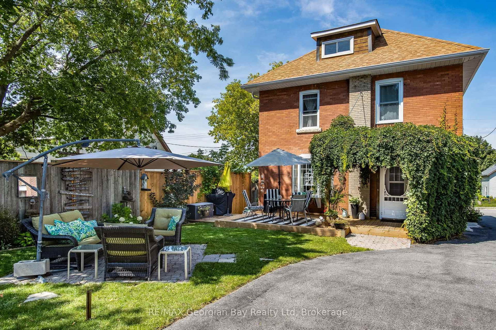 449 Elizabeth Street • Midland, ON photo 4