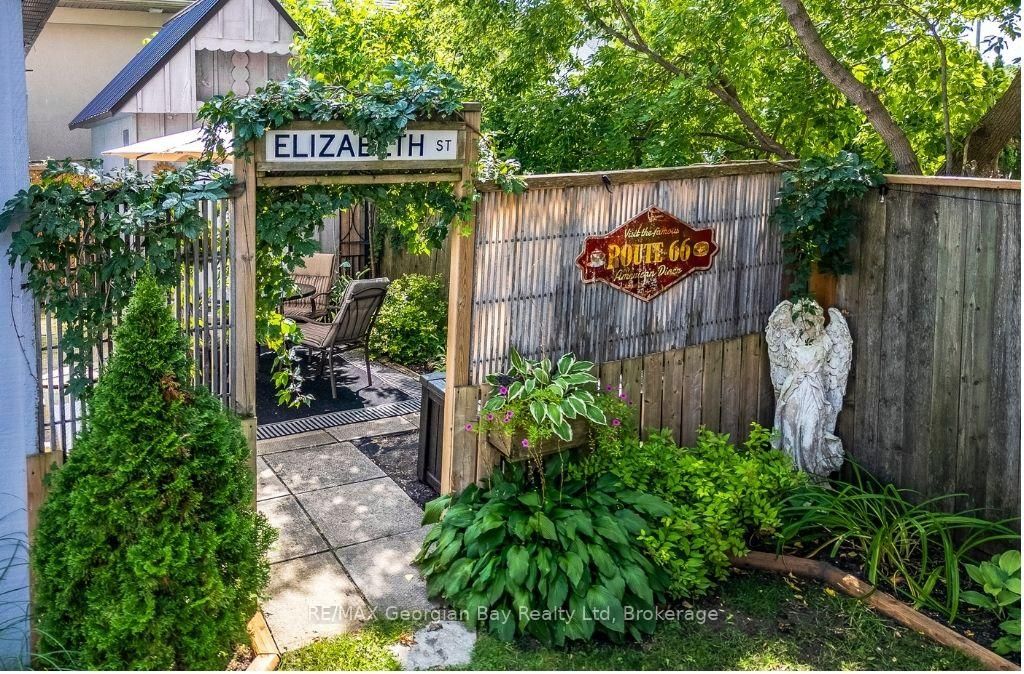 449 Elizabeth Street • Midland, ON photo 8