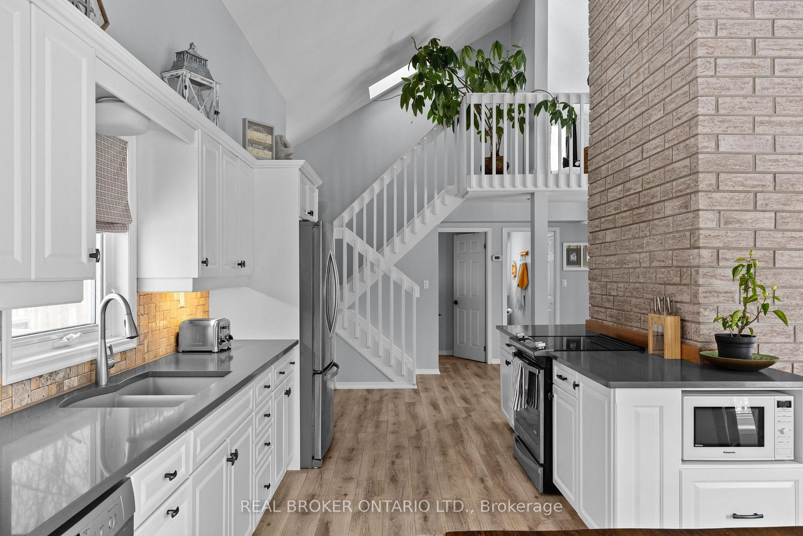2043 Beman Point Lane • Severn, ON photo 12