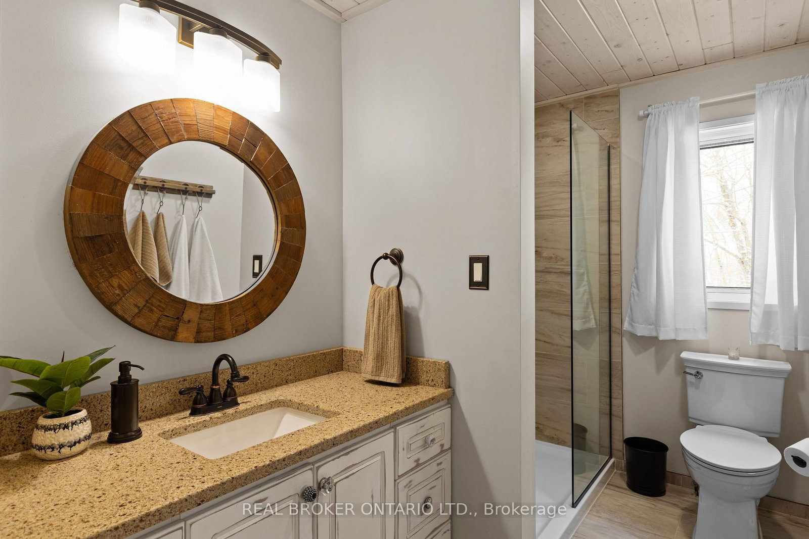 2043 Beman Point Lane • Severn, ON photo 15