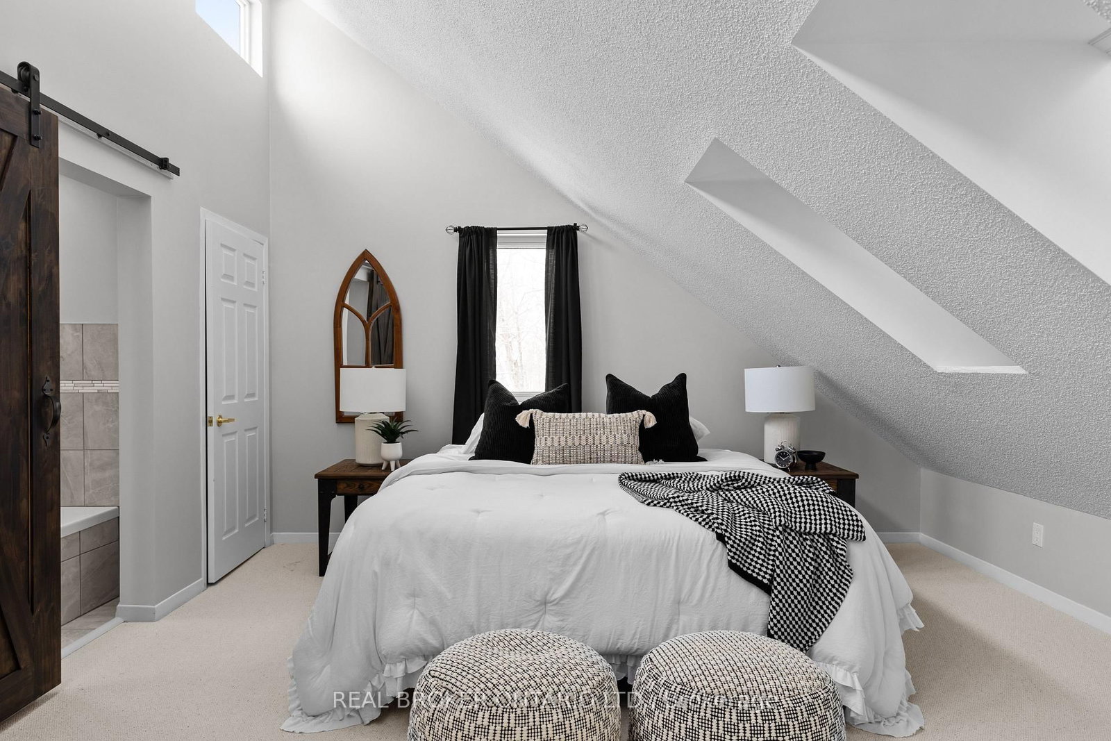 2043 Beman Point Lane • Severn, ON photo 17