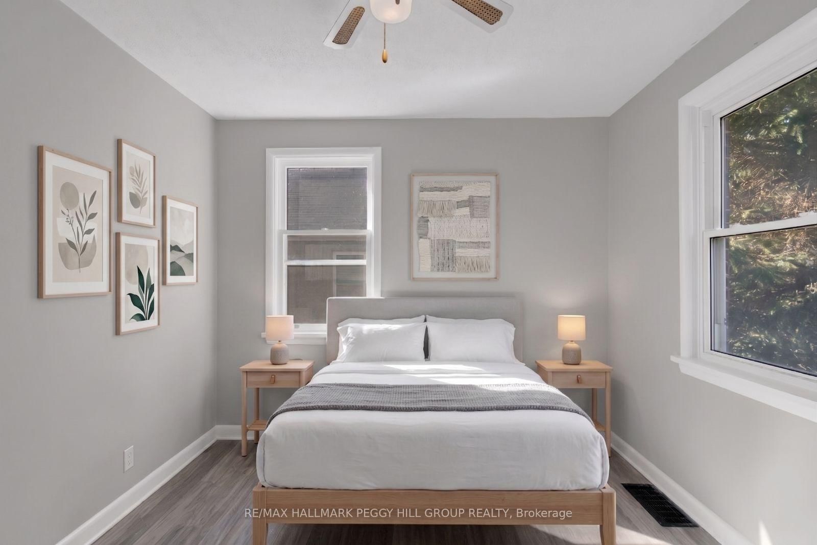 19 Alfred Street • Barrie, ON photo 6
