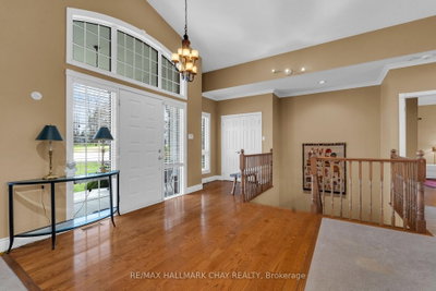 16 Chestnut Lane • Oro-Medonte, ON photo 3