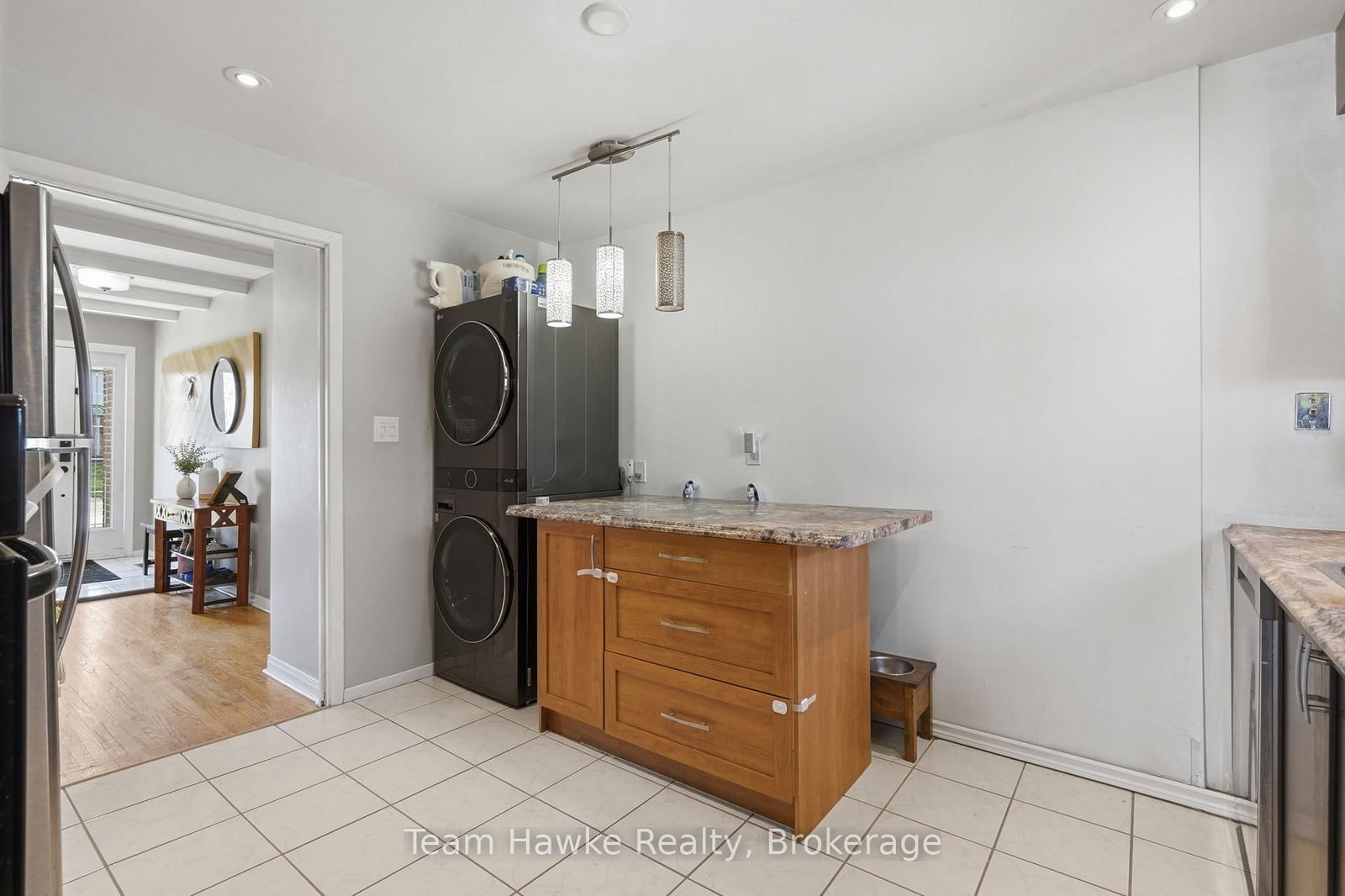 958 Montreal Street • Midland, ON photo 11