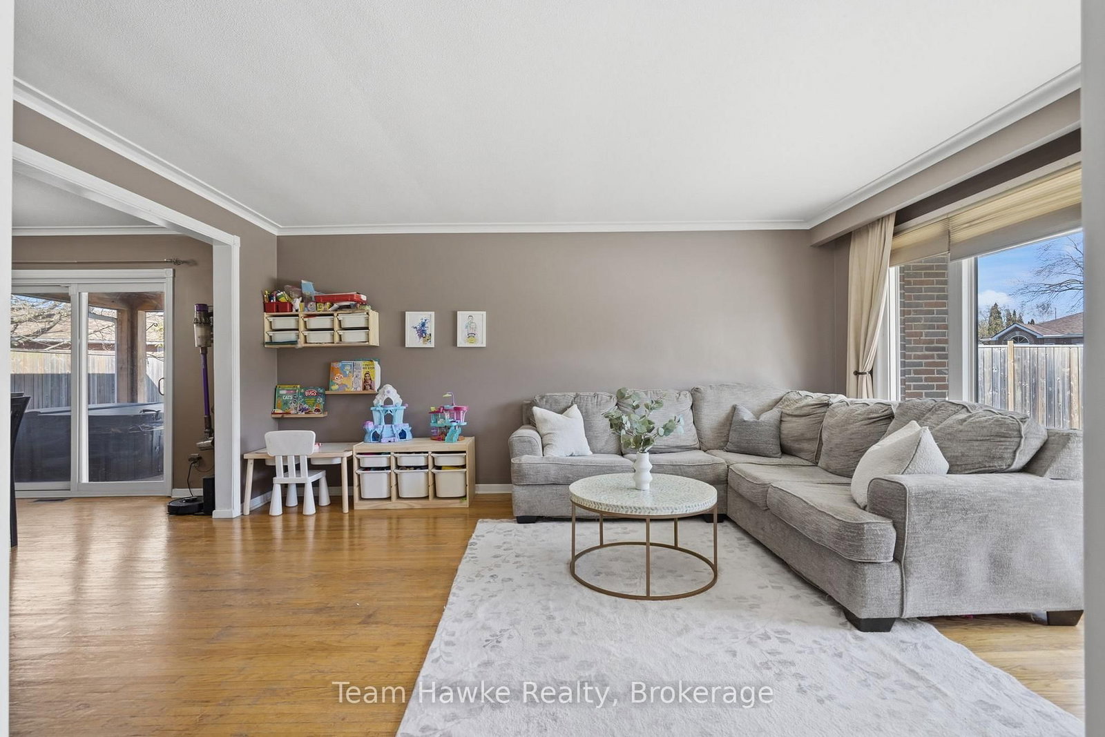 958 Montreal Street • Midland, ON photo 6