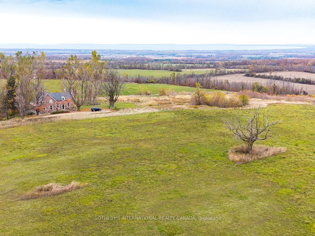 2205 County Road 124 • Clearview, ON photo 13