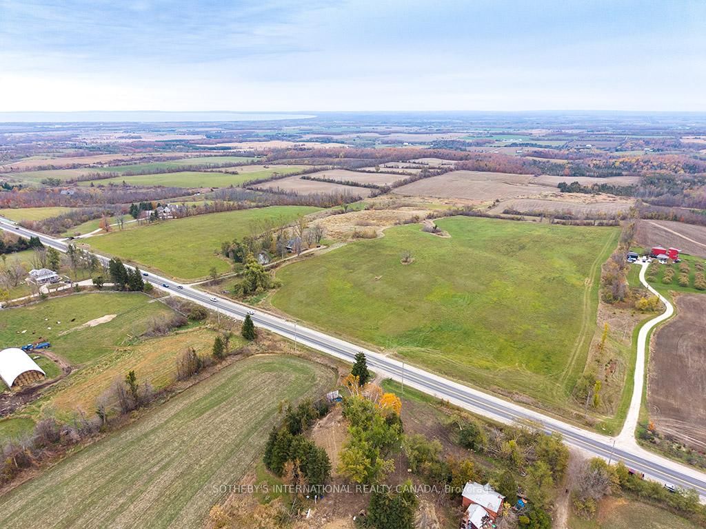 2205 County Road 124 • Clearview, ON photo 4