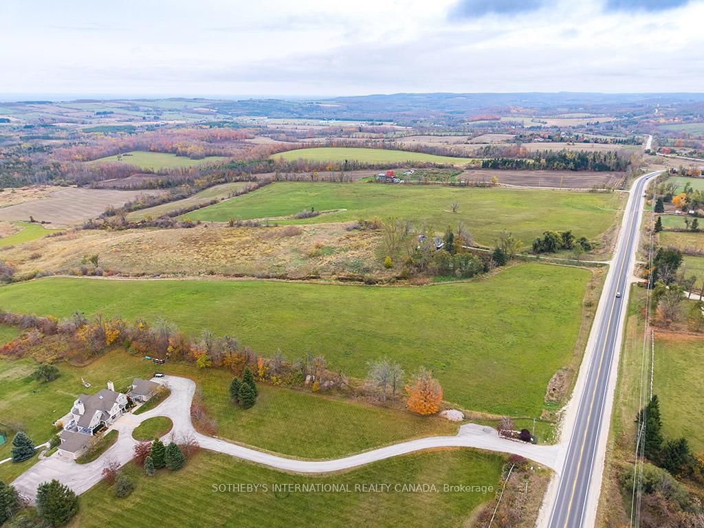 2205 County Road 124 • Clearview, ON photo 5