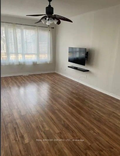 15 Leeward Circle