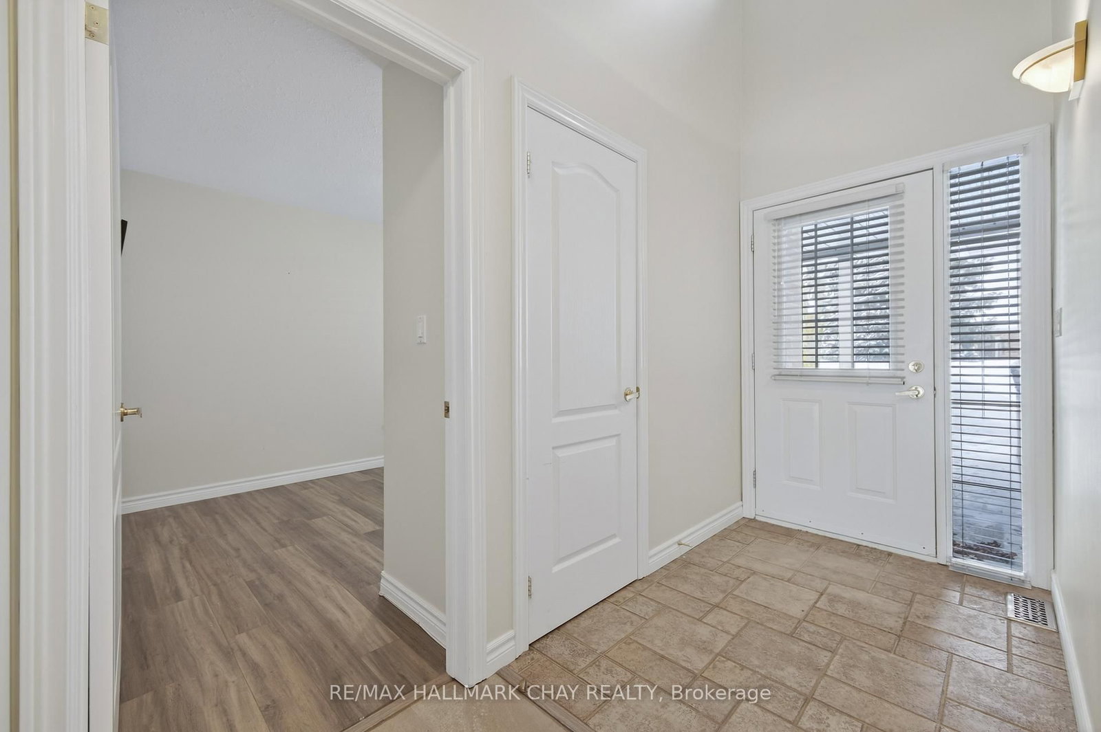 275 Huron Street • #11 • Clearview, ON photo 5