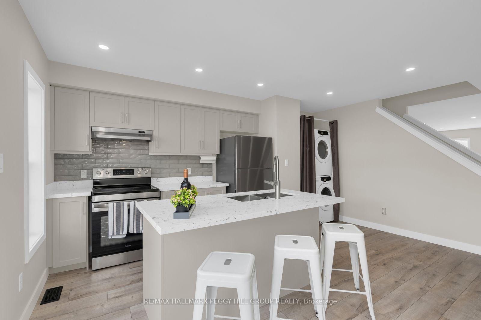 91 Coughlin Road • #19 • Barrie, ON photo 3