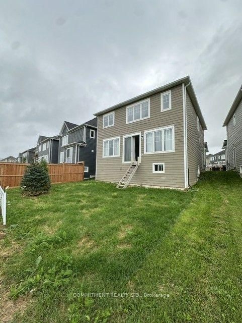 14 Shapira Avenue • Wasaga Beach, ON photo 3