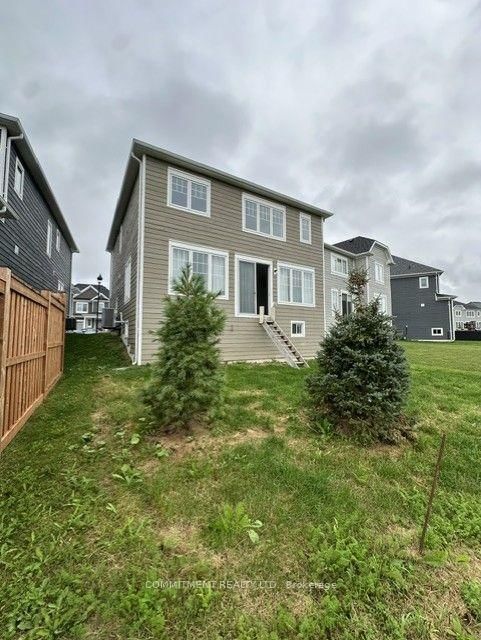 14 Shapira Avenue • Wasaga Beach, ON photo 4