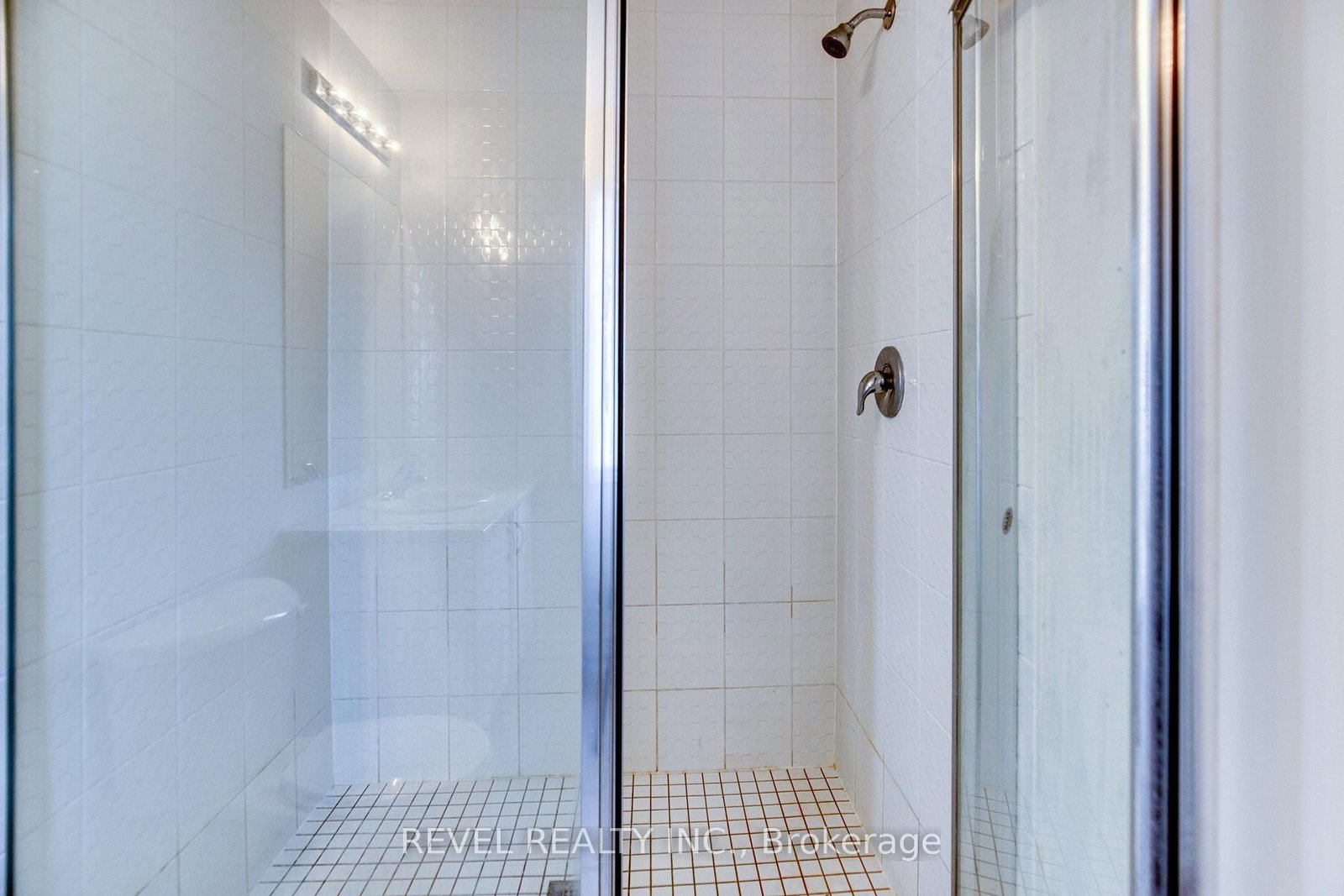 12 Hylton Drive • Barrie, ON photo 25