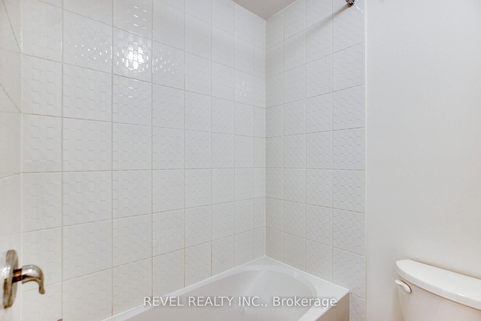 12 Hylton Drive • Barrie, ON photo 29