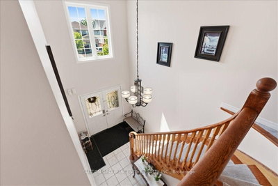 17 White Crescent • Barrie, ON photo 5