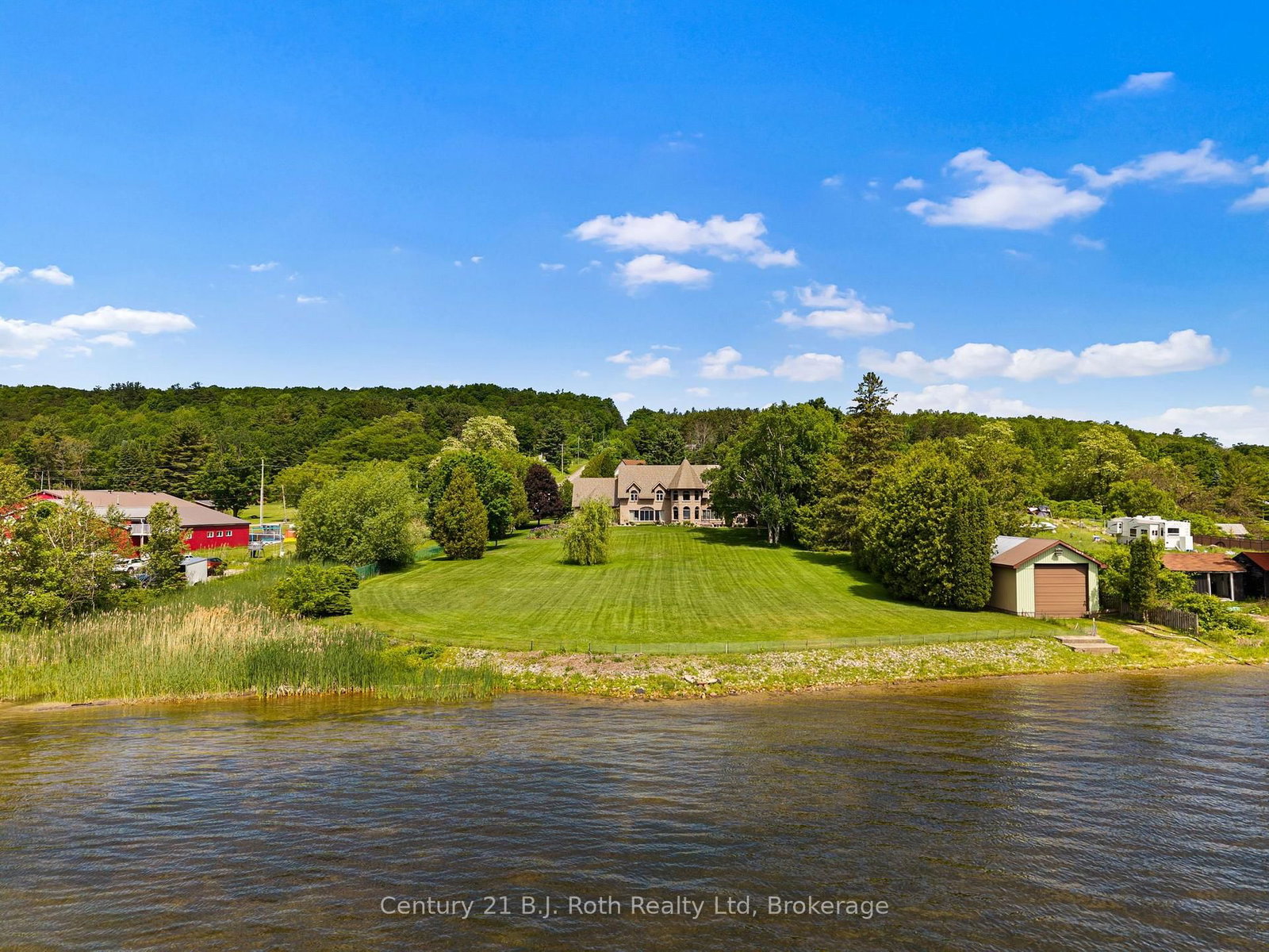 339 Champlain Road • Penetanguishene, ON photo 17