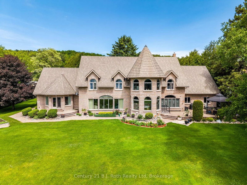 339 Champlain Road