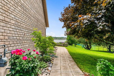 339 Champlain Road • Penetanguishene, ON photo 8