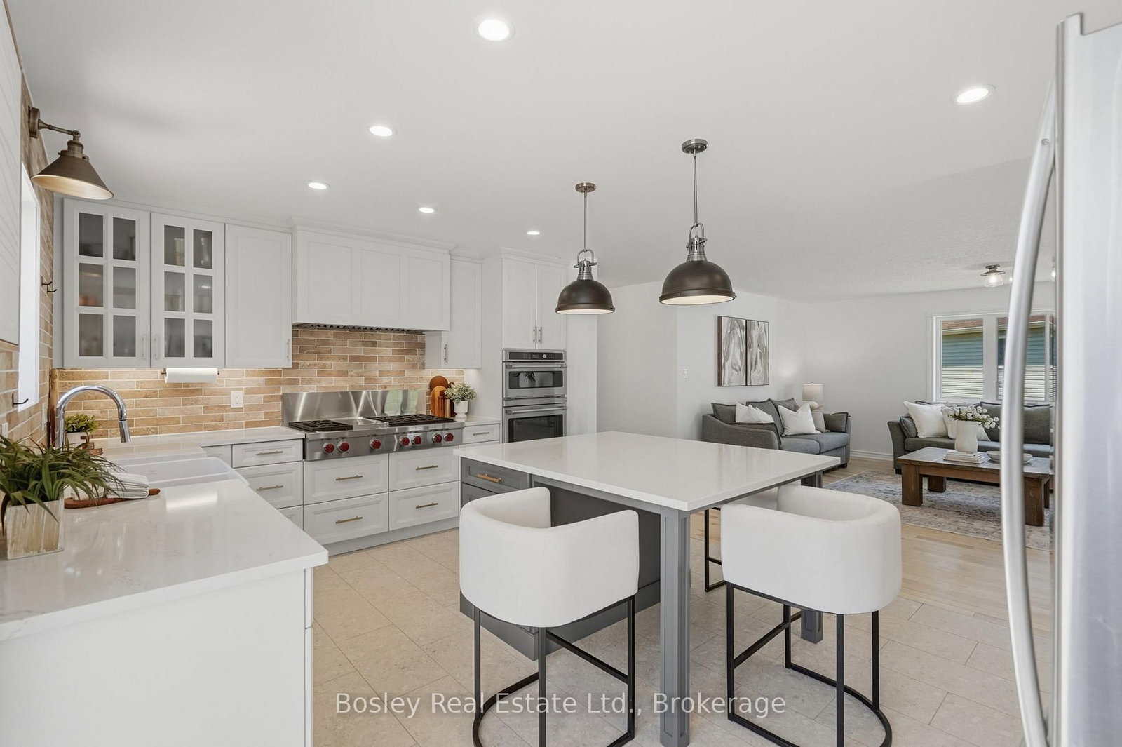 208 Lamont Court • Clearview, ON photo 10